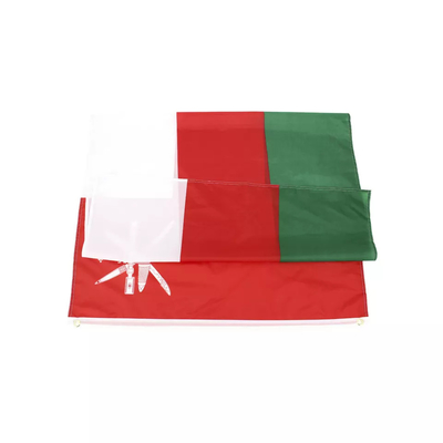 Изготовленный на заказ национальный флаг Омана 100% полиэстер флага флагов 3x5 Ft